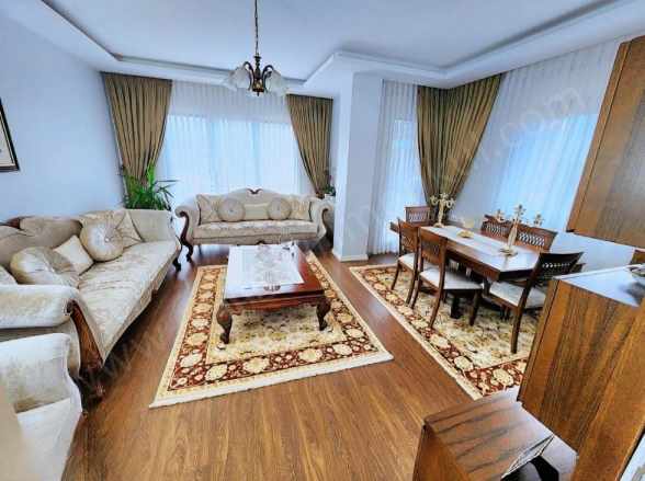 istanbul Kadıköy Şenesenevlerde 4 Yıllık Binada 3+1Özel Dekorlu Kombili Satılık Daire Kozyatağı Mah