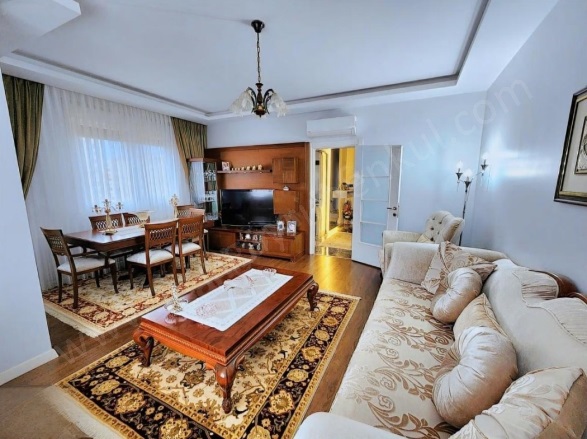 Kozyatağı Mah. Kadıköy Satılık Daire |  3+1 Oda | 105M2 19.000.000Tl  Krediye Uygun  | 8. Kat | Doğalgaz(Kombi) | 2 Banyo Resim-4