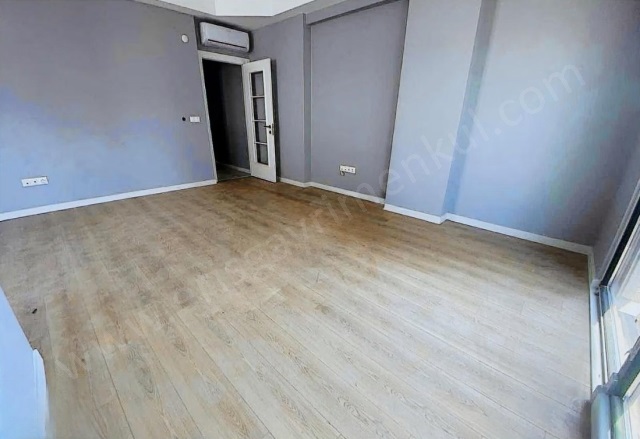 Göztepe Mah. Kadıköy Satılık Daire |  3+1 Oda | 120M2 21.495.000Tl  Krediye Uygun  | 6. Kat | Yerden Isıtma | 2 Banyo Resim-4