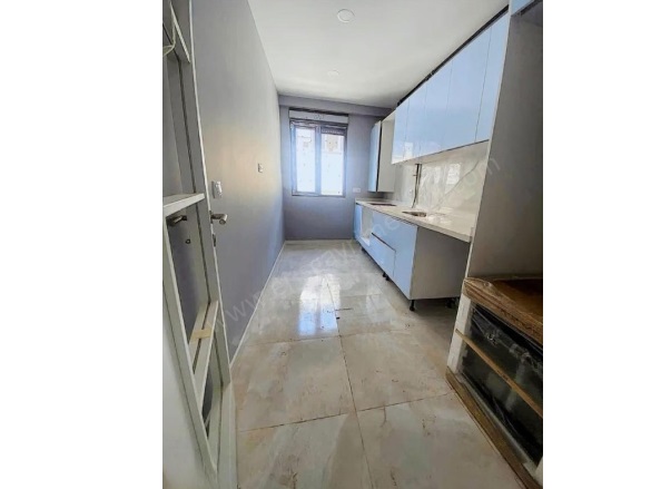 Göztepe Mah. Kadıköy Satılık Daire |  3+1 Oda | 120M2 21.495.000Tl  Krediye Uygun  | 6. Kat | Yerden Isıtma | 2 Banyo Resim-5