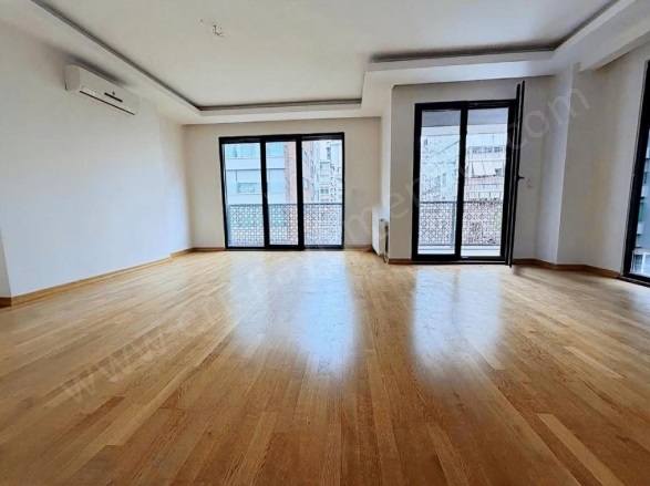 Göztepe Mah. Kadıköy Satılık Daire |  3+1 Oda | 123M2 24.950.000Tl | 4. Kat | Doğalgaz(Kombi) | 2 Banyo Resim-2