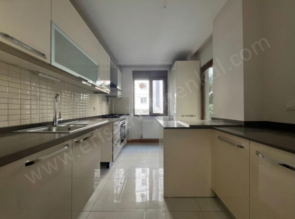 Kozyatağı Mah. Kadıköy Satılık Daire |  3+1 Oda | 125M2 17.250.000Tl  Krediye Uygun  | 1. Kat | Doğalgaz(Kombi) | 1 Banyo Resim-2