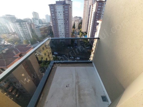 Kozyatağı Mah. Kadıköy Satılık Daire |  4+1 Oda | 170M2 22.500.000Tl  Krediye Uygun  | 13. Kat | Merkezi Isınma(Pay Ölçer) | 2 Banyo | 4 Yatak Odası Resim-5