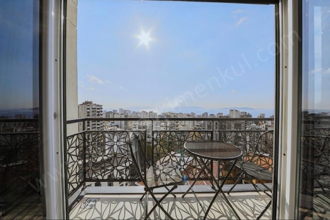 Suadiye Mah. Kadıköy Satılık Daire |  3+1 Oda | 135M2 28.000.000Tl  Krediye Uygun  | 16. Kat | Yerden Isıtma | 2 Banyo Resim-2