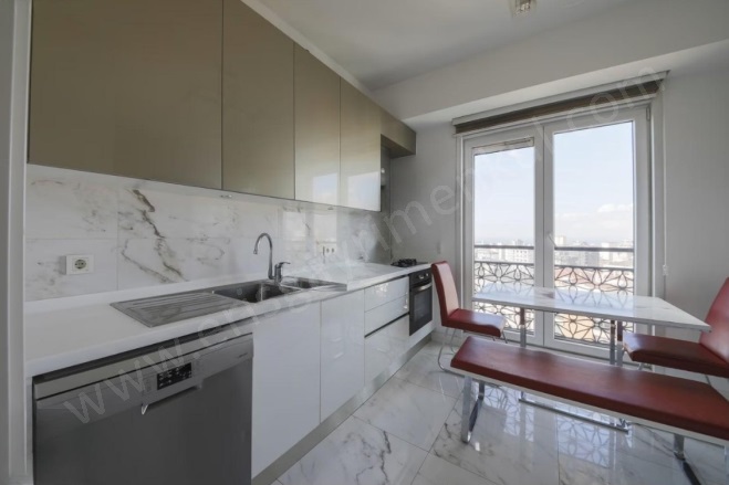 Suadiye Mah. Kadıköy Satılık Daire |  3+1 Oda | 135M2 28.000.000Tl  Krediye Uygun  | 16. Kat | Yerden Isıtma | 2 Banyo Resim-5