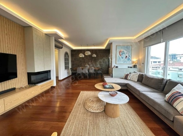 Caddebostan Mah. Kadıköy Satılık Daire |  4+1 Oda | 230M2 33.500.000Tl  Krediye Uygun  | 9. Kat | Doğalgaz(Kombi) | 3 Banyo Resim-5