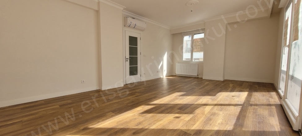 Kozyatağı Mah. Kadıköy Kiralık Daire |  3+1 Oda | 100M2 Yıllık 70.000Tl | 1. Kat | Doğalgaz(Kombi) | 1 Banyo Resim-4