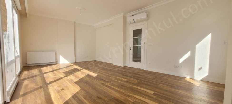 Kozyatağı Mah. Kadıköy Kiralık Daire |  3+1 Oda | 100M2 Yıllık 70.000Tl | 1. Kat | Doğalgaz(Kombi) | 1 Banyo Resim-5