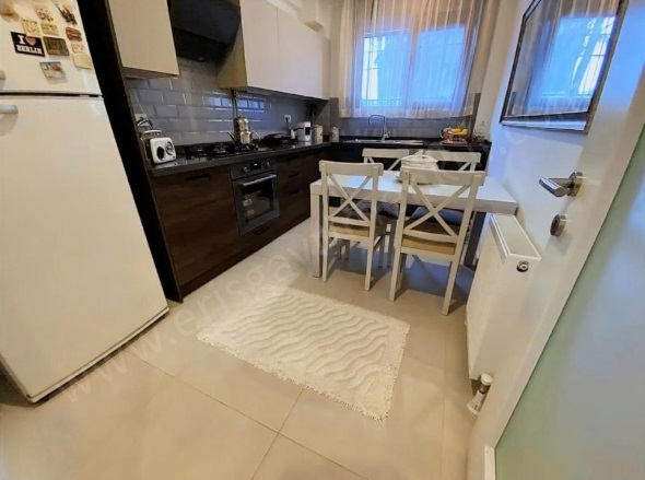 Suadiye Mah. Kadıköy Satılık Daire |  3+1 Oda | 130M2 20.500.000Tl  Krediye Uygun  | 1. Kat | Merkezi Isınma(Pay Ölçer) | 2 Banyo Resim-3