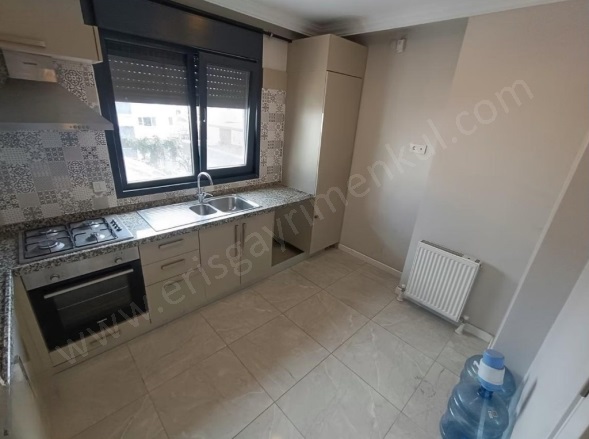 Suadiye Mah. Kadıköy Satılık Daire |  3+1 Oda | 125M2 21.950.000Tl  Krediye Uygun  | 4. Kat | Doğalgaz(Kombi) | 2 Banyo Resim-3