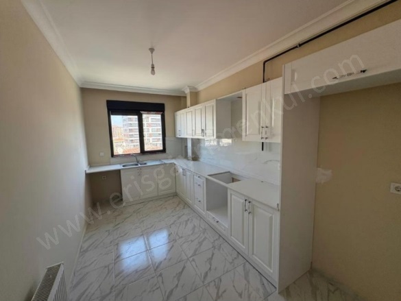 Göztepe Mah. Kadıköy Satılık Daire |  3+1 Oda | 135M2 23.500.000Tl  Krediye Uygun  | 11. Kat | Doğalgaz(Kombi) | 2 Banyo Resim-5