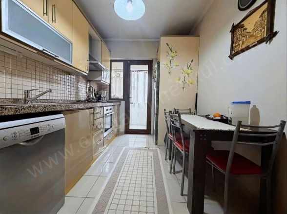 Bostancı Mah De 140 M2 Şömineli Ara Kat 3+1 Kadıköy istanbul Satılık Daire