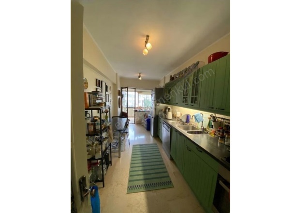 19 Mayıs Mah. Kadıköy Satılık Daire |  3+1 Oda | 140M2 13.500.000Tl  Krediye Uygun  | 3. Kat | Merkezi Isınma(Pay Ölçer) | 1 Banyo Resim-3