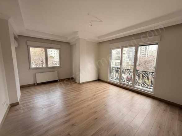 istanbul Kadıköy Bostancı Marmaray Ve Metroya 5 Dakika Modern 3+1 Satılık Daire Mah