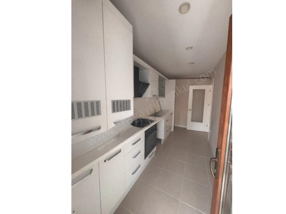 Kozyatağı Mah. Kadıköy Satılık Daire |  2+1 Oda | 93M2 14.250.000Tl  Krediye Uygun  | 7. Kat | Doğalgaz(Kombi) | 1 Banyo Resim-5