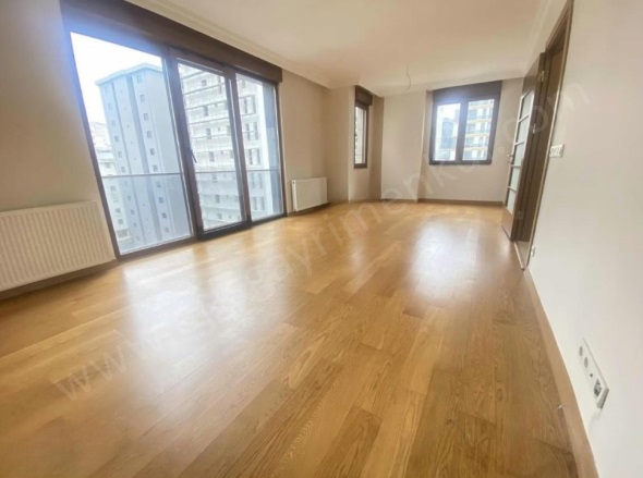 Suadiye Mah. Kadıköy Satılık Daire |  2+1 Oda | 100M2 16.950.000Tl  Krediye Uygun  | 6. Kat | Doğalgaz(Kombi) | 1 Banyo Resim-2