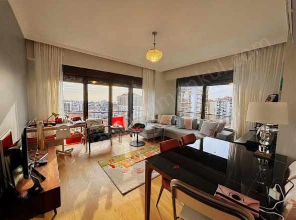 istanbul Kadıköy Deniz Manzaralı Vatandaşlığa Uygun Satılık Daire 2+1 19 Mayıs Mah