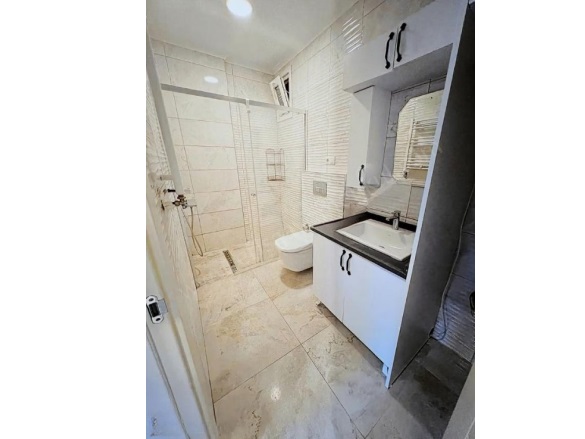 19 Mayıs Mah. Kadıköy Satılık Daire |  3+1 Oda | 125M2 17.950.000Tl  Krediye Uygun  | 6. Kat | Doğalgaz(Kombi) | 2 Banyo Resim-4