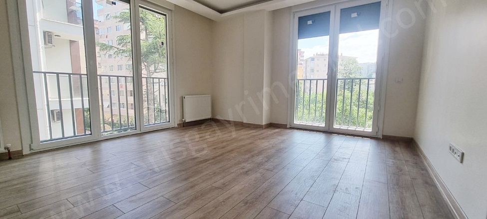 Bostancı Mah. Kadıköy Kiralık Daire |  2+1 Oda | 80M2 Aylık 72.000Tl | 3. Kat | Doğalgaz(Kombi) | 1 Banyo | 2 Yatak Odası Resim-1