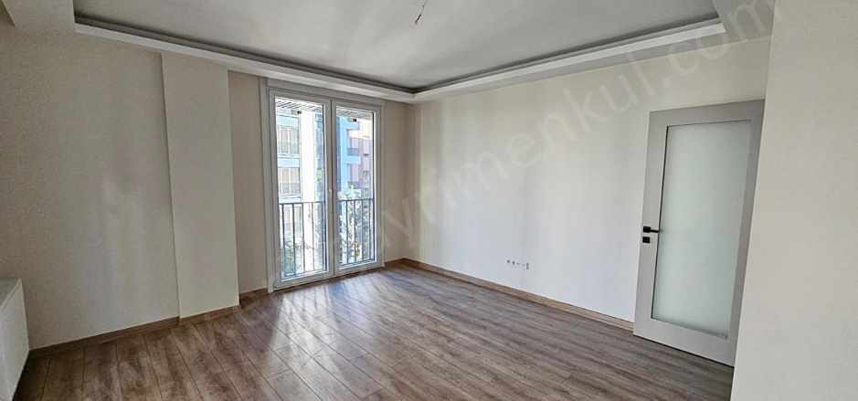 Bostancı Da Çok Merkezi Konumda Sakin Sokakta 2+1 Kombili Kiralık Daire Kadıköy Mah