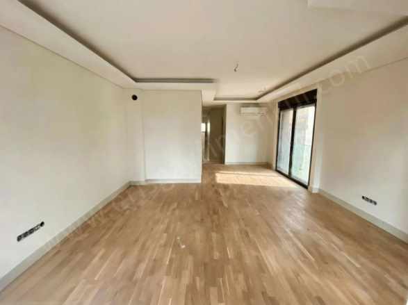 istanbul Kadıköy Suadiye Cadde Üstü Sıfır 2+1 Satılık Daire Mah