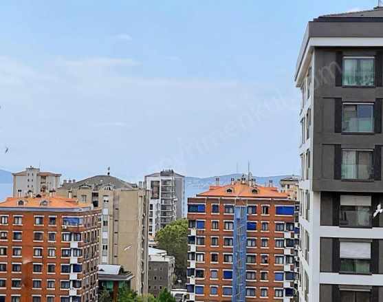 istanbul Kadıköy Suadiye De Bağdat Caddesine 200 M Mesafede 135 M2 3+1 Satılık Daire Mah