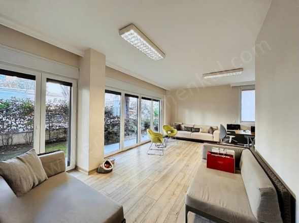 istanbul Kadıköy Suadiye Emin Ali Paşa Cad 4+1 Bahçe Kullanımlı Satılık Daire Mah