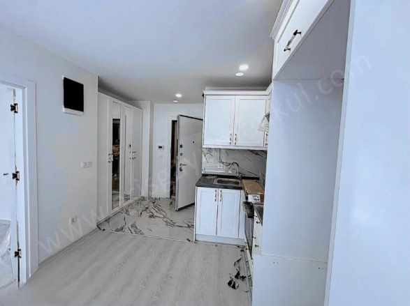 istanbul Kadıköy Çatalçeşmede Caddeye 6 Bina 2+1 75 M2 Yeni Satılık Daire Suadiye Mah