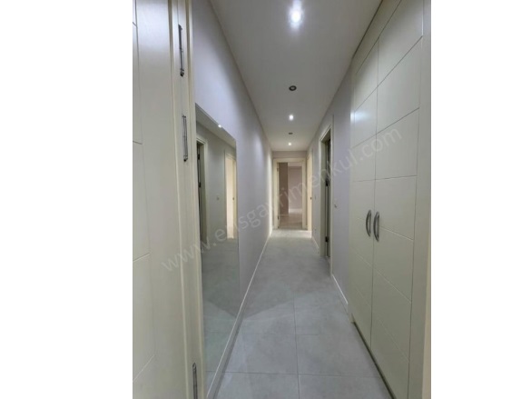 Kozyatağı Mah. Kadıköy Satılık Daire |  2+1 Oda | 95M2 13.250.000Tl  Krediye Uygun  | 2. Kat | Yerden Isıtma | 2 Banyo Resim-5