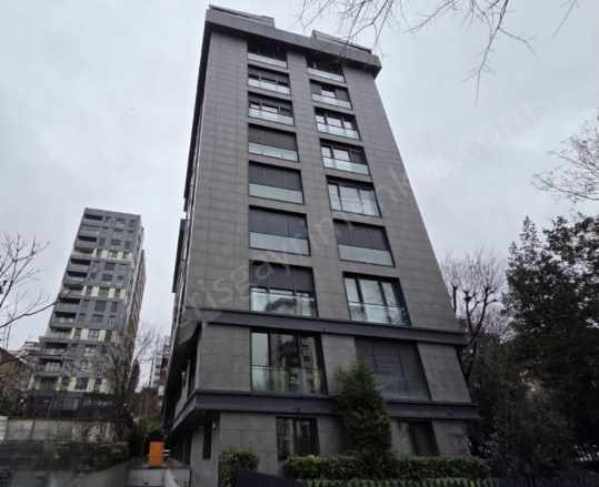 istanbul Kadıköy Şık Binada Ebeveyn Banyolu 90Net (3+1) Satılık Daire Göztepe Mah