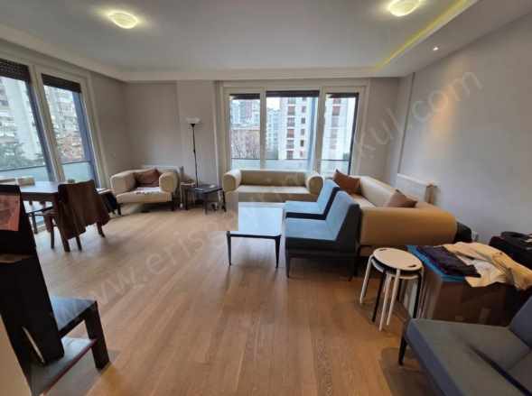 istanbul Kadıköy Şık Binada Ebeveyn Banyolu 90Net (3+1) Satılık Daire Göztepe Mah