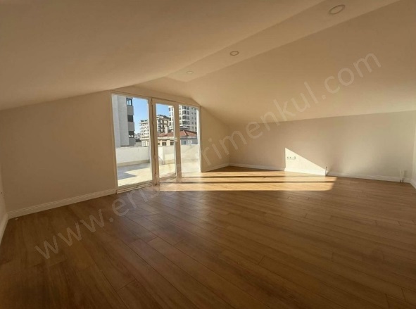 Bostancı Mah. Kadıköy Satılık Daire |  4+2 Oda |27.000.000Tl  Krediye Uygun  | 8. Kat | Doğalgaz(Kombi) | 2 Banyo Resim-4