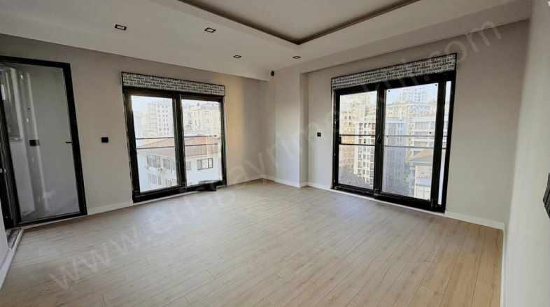 istanbul Kadıköy Ayşeçavuş Metroya Yürüme Mesafesınde 3+1 Satılık Daire Kozyatağı Mah