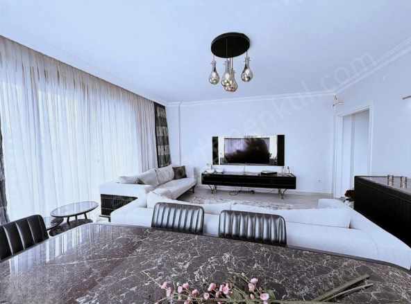 istanbul Kadıköy Suadiye Bağdat Caddesine Çok Yakın 5 Yıllık Geniş 2+1 Satılık Daire Mah