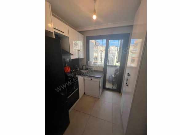 istanbul Kadıköy De 5 Yıllık 2+1 70M2 Kombili Balkonlu Arakatta Temiz Dair Satılık Daire Bostancı Mah