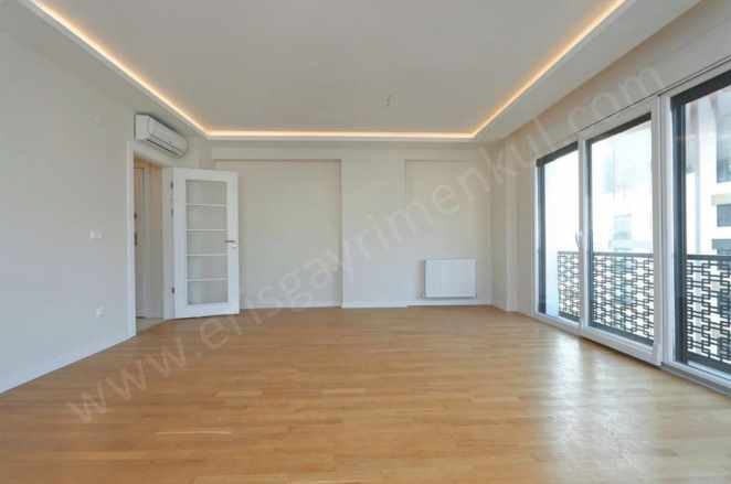 istanbul Kadıköy Suadiye Satılık Daire Kaçmaz Fırsat Çam Ve Deniz Manzaralı 3+1 Mah