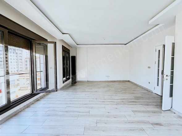 istanbul Kadıköy Suadiyede 3+1 Net 95M2 Ebv Banyolu Fırsat Satılık Daire Suadiye Mah