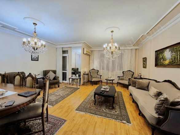 istanbul Kadıköy Kozyatağı Avşar Sokak 3+1 Ebeveyn Banyolu Satılık Daire Geniş Mah