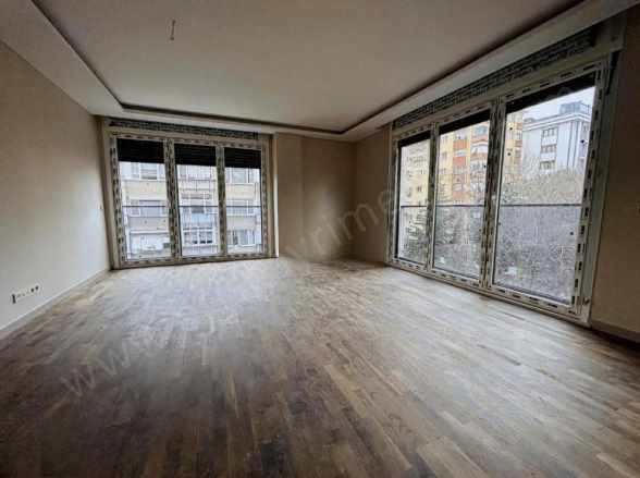 istanbul Kadıköy Bostancı Da Büyük 2+1 Ferah Satılık Daire Mah