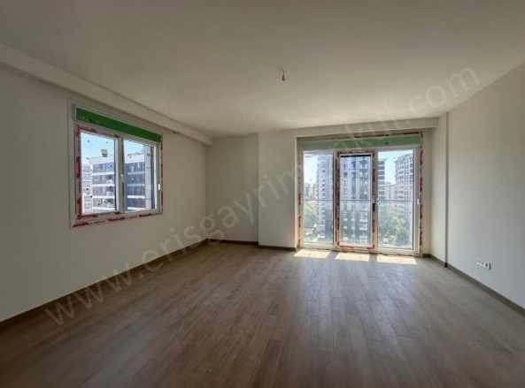 istanbul Kadıköy Erenköyde 3+1 Sıfır Satılık Daire Erenköy Mah