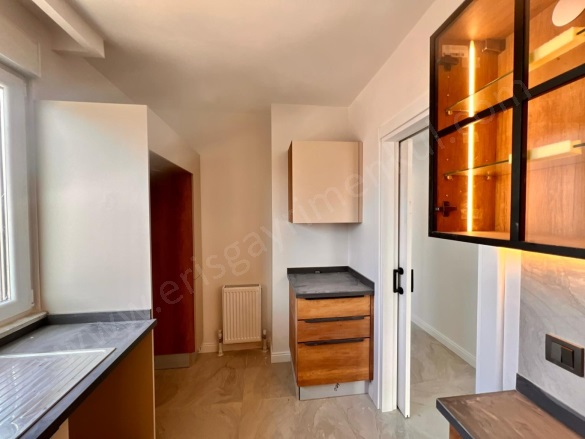 Kozyatağı Mah. Kadıköy Satılık Daire |  2+1 Oda | 100M2 13.900.000Tl | 7. Kat | Doğalgaz(Kombi) | 1 Banyo | 2 Yatak Odası Resim-2