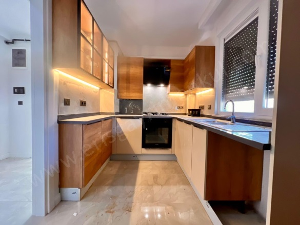 Kozyatağı Mah. Kadıköy Satılık Daire |  2+1 Oda | 100M2 13.900.000Tl | 7. Kat | Doğalgaz(Kombi) | 1 Banyo | 2 Yatak Odası Resim-3