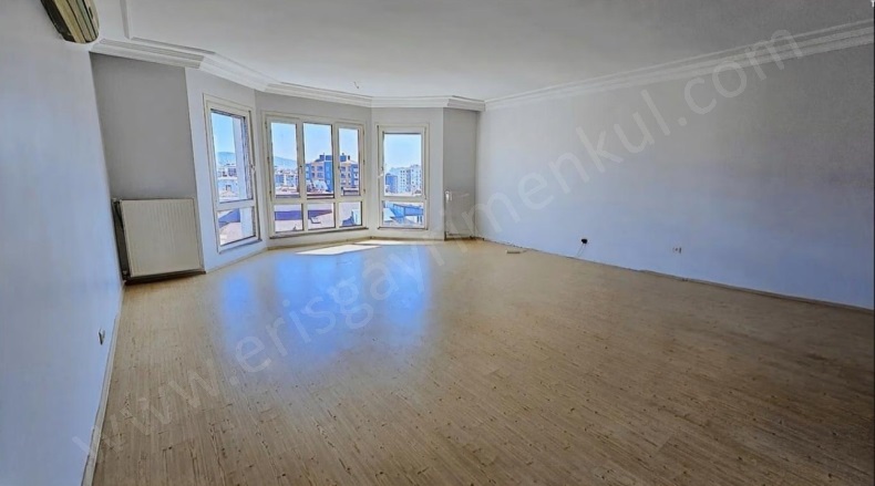 Kozyatağı Mah. Kadıköy Satılık Daire |  3+1 Oda | 140M2 17.000.000Tl  Krediye Uygun  | 15. Kat | Merkezi Isınma | 1 Banyo Resim-3