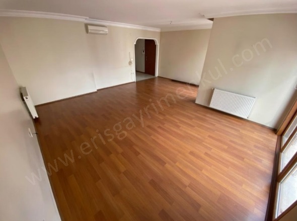 Sahrayıcedit Mah. Kadıköy Satılık Daire |  3+1 Oda | 135M2 15.450.000Tl  Krediye Uygun  | 7. Kat | Doğalgaz(Kombi) | 2 Banyo Resim-3