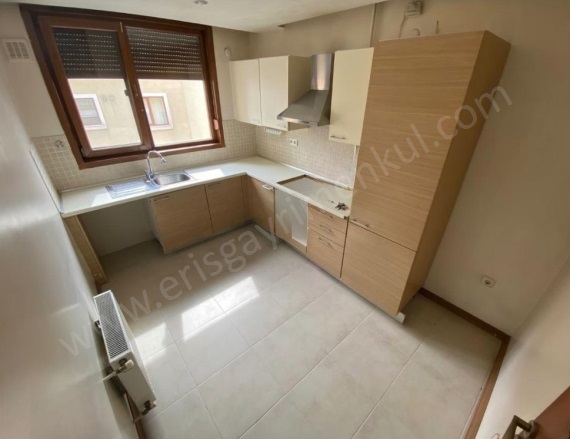 Sahrayıcedit Mah. Kadıköy Satılık Daire |  3+1 Oda | 135M2 15.450.000Tl  Krediye Uygun  | 7. Kat | Doğalgaz(Kombi) | 2 Banyo Resim-4