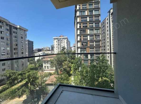 istanbul Kadıköy Erenköy Yesari Asım Arsoy Da Satılık Daire 2+1 Mah