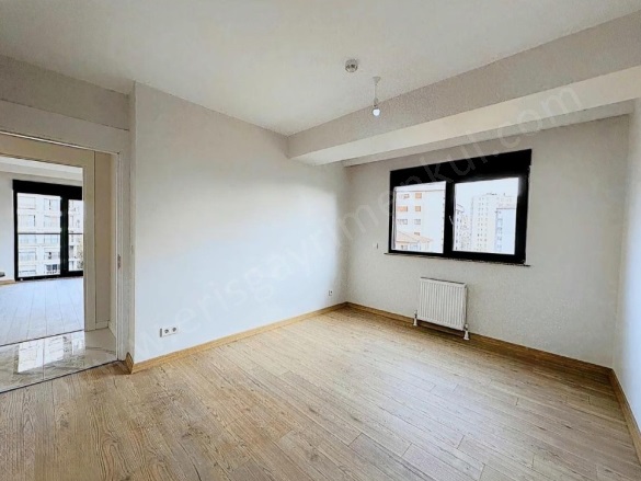 Kozyatağı Mah. Kadıköy Satılık Daire |  2+1 Oda | 95M2 14.850.000Tl  Krediye Uygun  | 10. Kat | Merkezi Isınma(Pay Ölçer) | 2 Banyo Resim-4