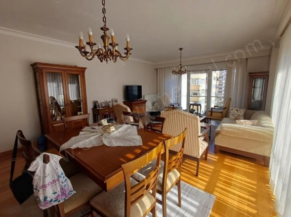 Göztepe Mah. Kadıköy Satılık Daire |  3+1 Oda | 125M2 20.850.000Tl  Krediye Uygun  | 7. Kat | Merkezi Isınma(Pay Ölçer) | 2 Banyo Resim-3