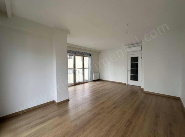 Kozyatağı Mah. Kadıköy Satılık Daire |  2+1 Oda | 90M2 15.500.000Tl  Krediye Uygun  | 7. Kat | Doğalgaz(Kombi) | 1 Banyo Resim-3