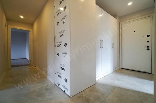 Kozyatağı Mah. Kadıköy Satılık Daire |  3+1 Oda | 130M2 23.750.000Tl  Krediye Uygun  | 5. Kat | Merkezi Isınma(Pay Ölçer) | 2 Banyo Resim-5